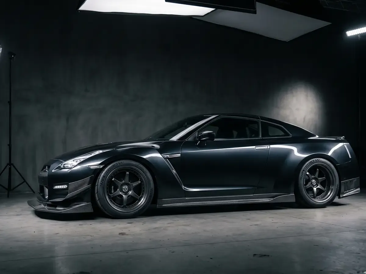 Vehicle with full body kit installed